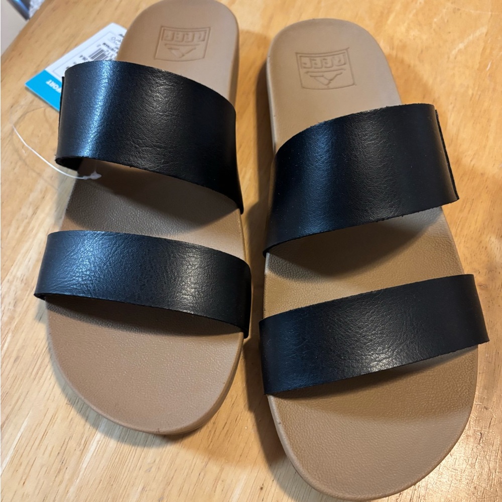 Reef Black and Tan Band Sandals